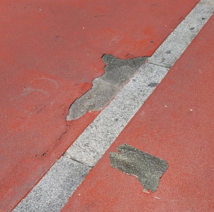 magyto7's tweet photo. Hoy es un día estupendo como otro cualquiera para recordar que @oscar_puente_ se ha gastado en pintar y repintar las calles más de 100 millones de las antiguas pesetas... Y todo para estar impresentables.
No es magia, son tus impuestos... https://t.co/TEqrdwSKhg