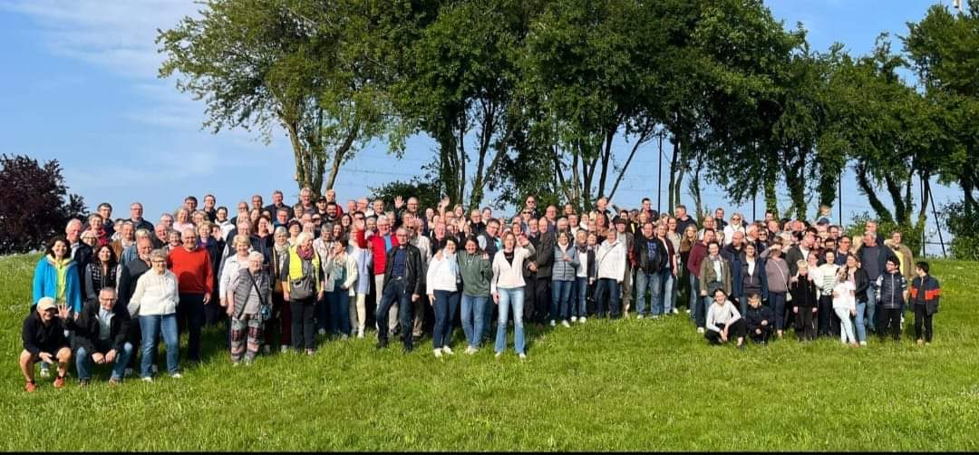 Mairie_Parne53's tweet photo. Toujours un grand plaisir d'accueillir nos amis Allemands de Rosendahl 
Bis zum nächsten Jahr 😉🇩🇪 https://t.co/Cw78DiCRjR