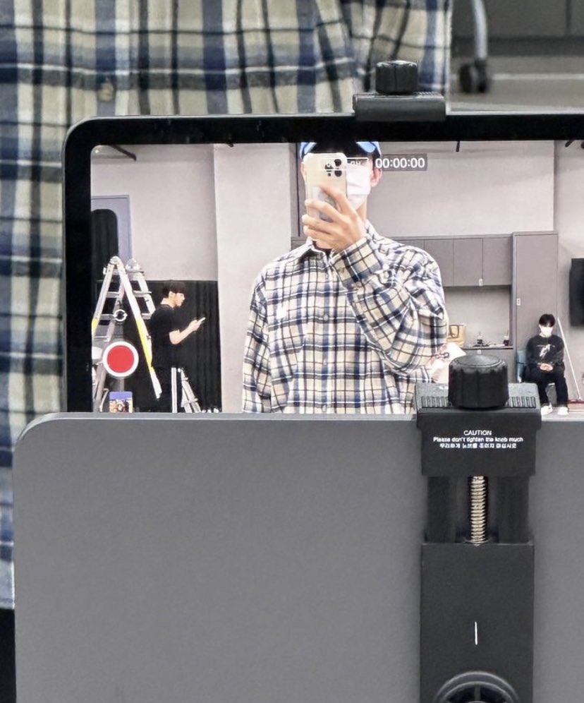 Day by day just passed, So excited that we gonna meet theb for a longest time!