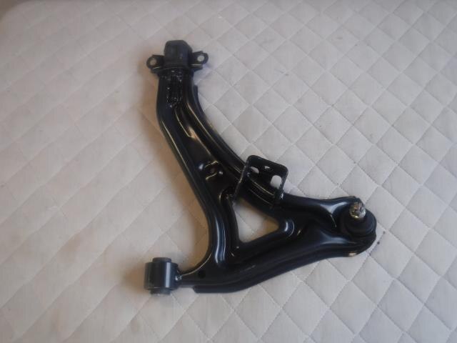 BF_AutoParts's tweet photo. What are Lower Control Arms? π€
The chassis of a vehicle is the framework on which all other parts and components are based around.
π Get replacements here π
https://t.co/x0Tiw79Cvq
#lowercontrolarms #autoparts #carparts #partscar #parts #carsparts https://t.co/IuVDLUjgo5