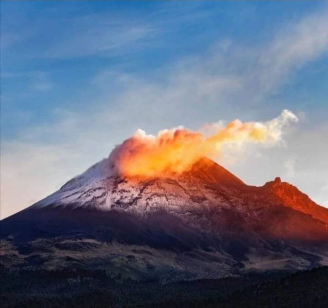 hecvera's tweet photo. Si en algún momento llegamos a semáforo rojo por la actividad del #Popocatepetl, de dónde saldrán los recursos para enfrentar este desastre natural si la 4T desapareció el #FONDEN ?

Ya basta con este gobierno de porquería. 

#FueraMorena https://t.co/slPLEyYQ5B