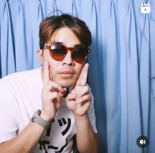 s_sasinth's tweet photo. มือใหม่หัดเท่​ แต่ไม่ต้องหัดนี่หว่า​ เพราะเท่อยู่แล้ว https://t.co/8pWM7e4ajW