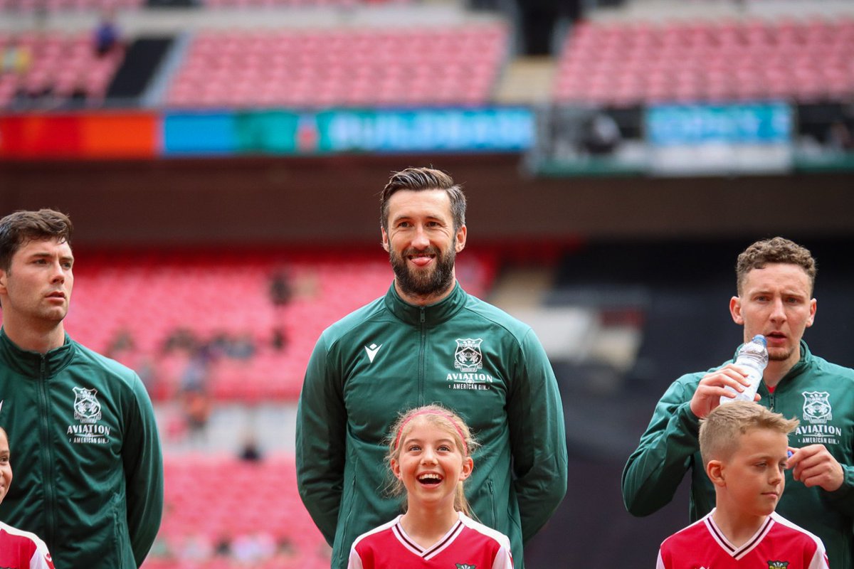 One year ago today! Carly was a mascot for @Wrexham_AFC at the FA Trophy Final in Wembley Stadium! So very grateful to the club for memories like these. Carly still remembers every moment & detail of that day and always will ❤

@steaddotphotos & @GTPhotography_1 📷

#Wxmafc