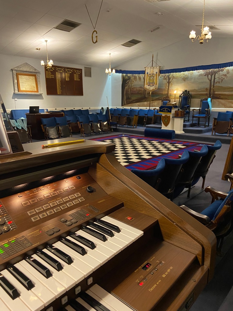 Last glimpse of Lexby Hall, Totton, until after the summer.
Time to learn some different tunes for the new season, or maybe just to try and get the old ones right!