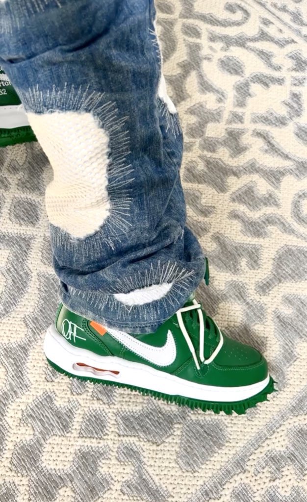 Off-White x Nike Air Force 1 Mid Pine Green