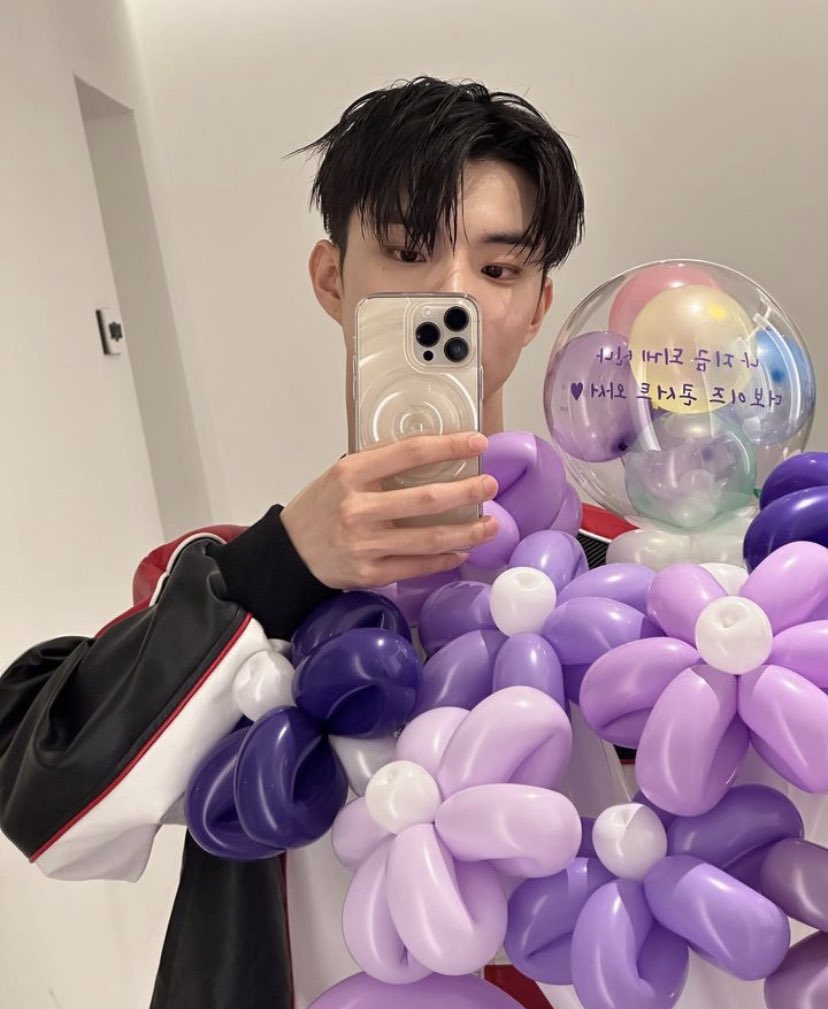 Balloons balloons ballooons. 🎈