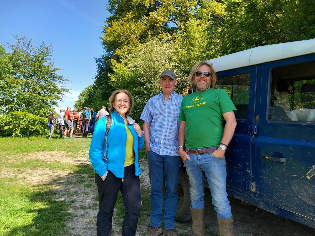 DrElaineKing's tweet photo. Perfect day y'day introducing ppl to the wonders of @nationaltrust's Bradenham Estate. Huge thanks to #farmer Andrew Stubbings for talking to us about his work with @ChilternsAONB- funded by @HeritageFundUK- to enhance #nature on his #Chilterns #farm. 
@JanetHughes @Mark_Spencer https://t.co/ATAosFQ0Ba