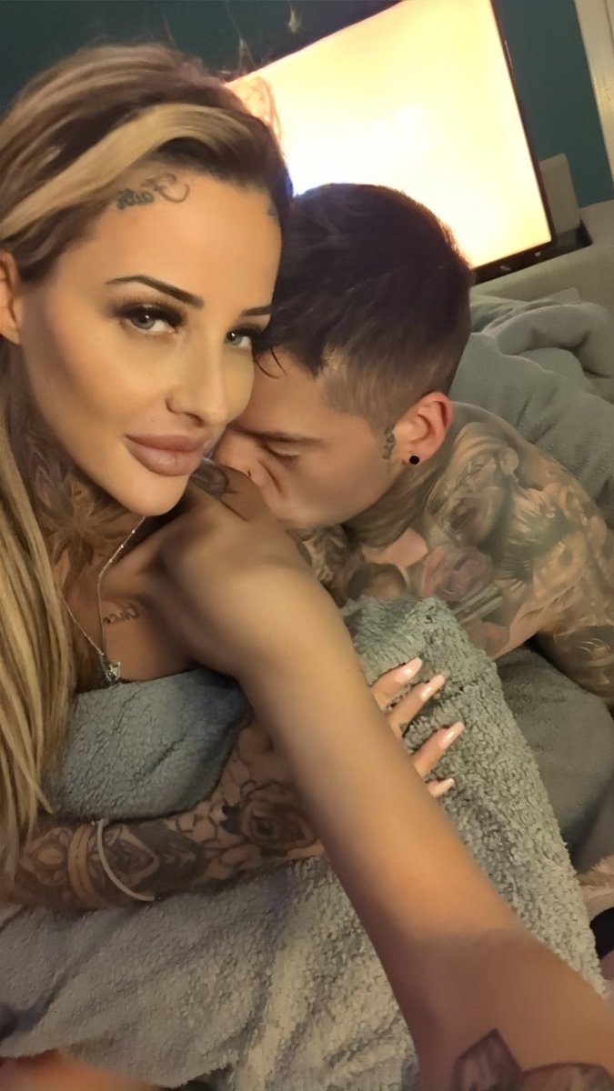 Click the link for OF above 😈🍆💦❤️
