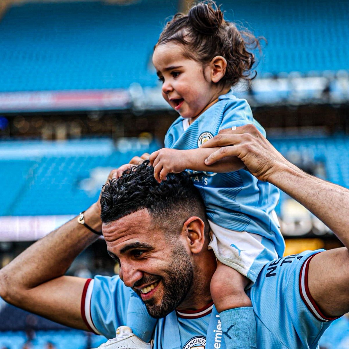 sheikhfc_'s tweet photo. 𝐑𝐢𝐲𝐚𝐝 ✋🏾✨ https://t.co/V4Vx0bMx1z