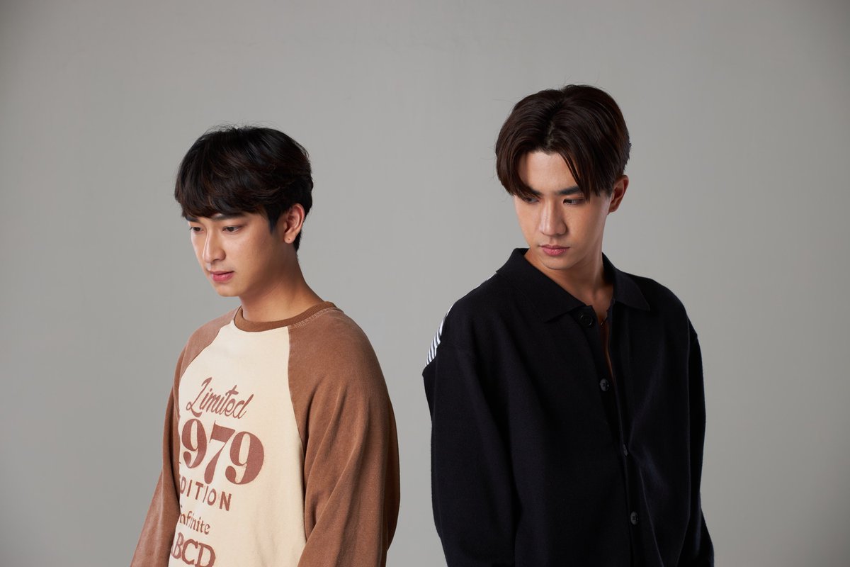 Dangerous_Rom's tweet photo. เอาภาพ Fitting "หัวใจในสายลม" ของ เพิร์ธ-ชิม่อน มาฝาก
นี่ขนาดแค่ภาพนิ่งนะ ถ้าเคลื่อนไหว...แฟนคลับจะไหวหรอ? 🥺

#DangerousRomance #GMMTV
@perthppe @Chimonac https://t.co/WvcUK8kKOZ