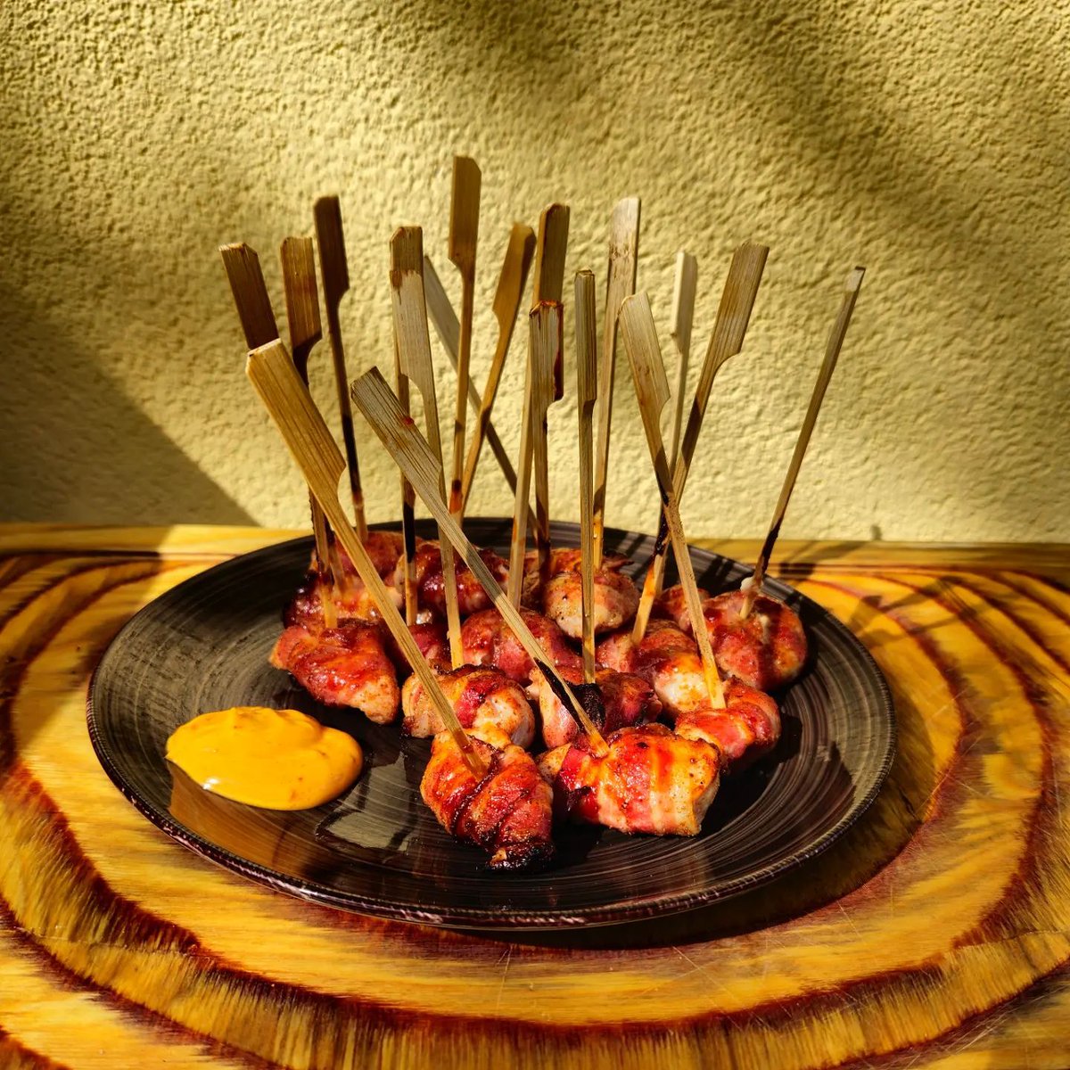 Bacon Candy Chicken Bites.🍖
#food #foodies #eat #bbq #bbqlovers #bbqtime #grill #foodphotography #foodiebeauty #yummy
#Cenhot restaurant equipment

Email: gl.zhang@cenhot.com
Whatsapp: 0086-13380500833