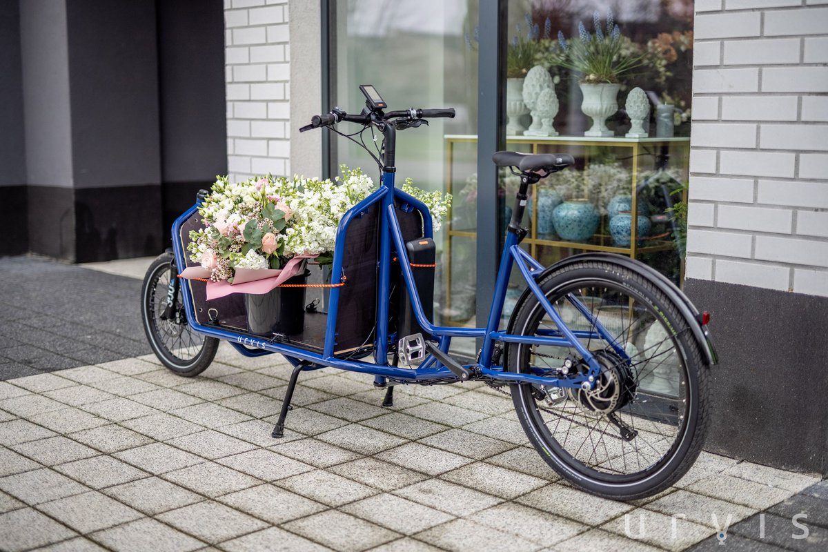 BAFANGElectric's tweet photo. Bafang X @UrvisB
Based in Poland, Urvis is here to transform the way we handle packages, making it faster, friendlier, and more sustainable. With their cutting-edge eCargo service, they’re revolutionising urban logistics! 📦🚲 #PoweredByBafang
#Urvis #Cargobike #eCargo https://t.co/yjZCscvLCR