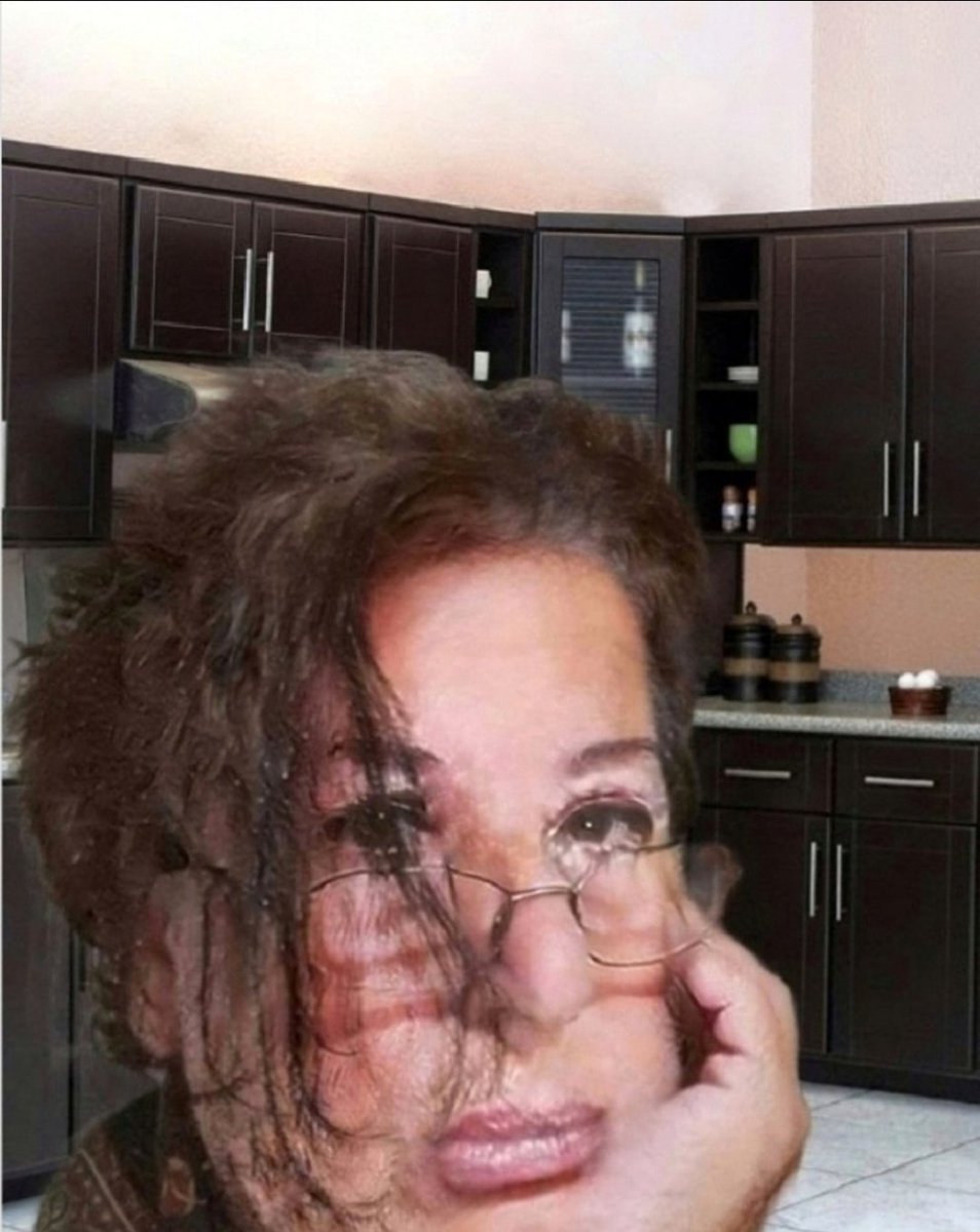 necoani33192511's tweet image. Más allá de las 4:25 de la madrugada y mi rostro de
#LunesDe insomnio a cuestas🤦‍♀️, les dejo un fuerte Abrazo #AmigosDe #twitter 🤗🤗🤗
Amanece que no es poco. Somos instantes‼️Estamos vivos‼️🤜🫶🤛