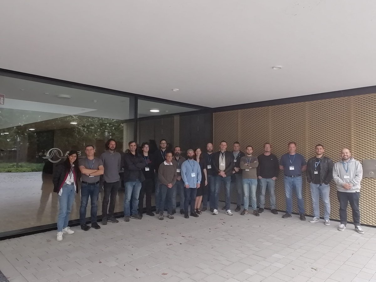 nictapia_'s tweet photo. Workshop on newly @CrackSenseHE multi-sensing platform was held at @LeibnizATB with very nice company and interesting conversations. Looking forward for first experiments in the field :) https://t.co/UkOG0Fg5m7