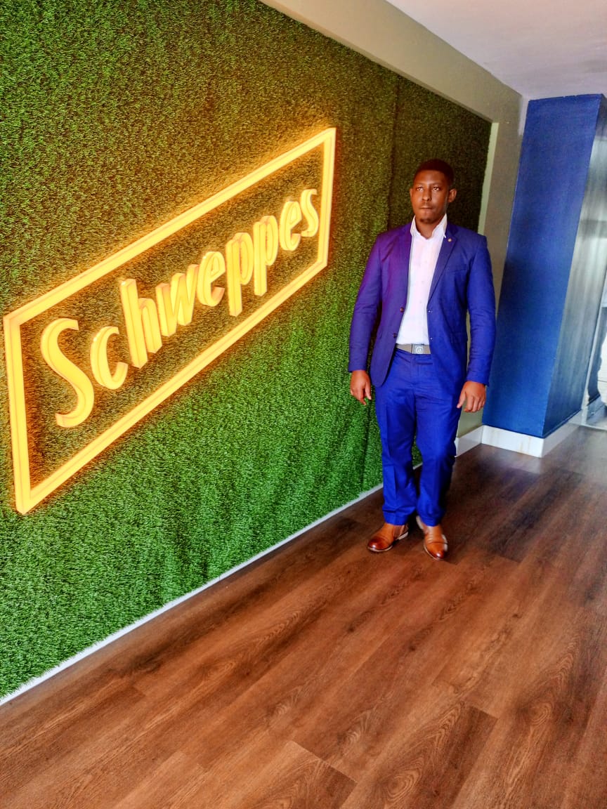 Androidfarma's tweet photo. Entrepreneurship has taken me places. 
Get the apma mobile app  form playstore and experience AI https://t.co/WToX8rJeDz https://t.co/dfrDIcHjgF