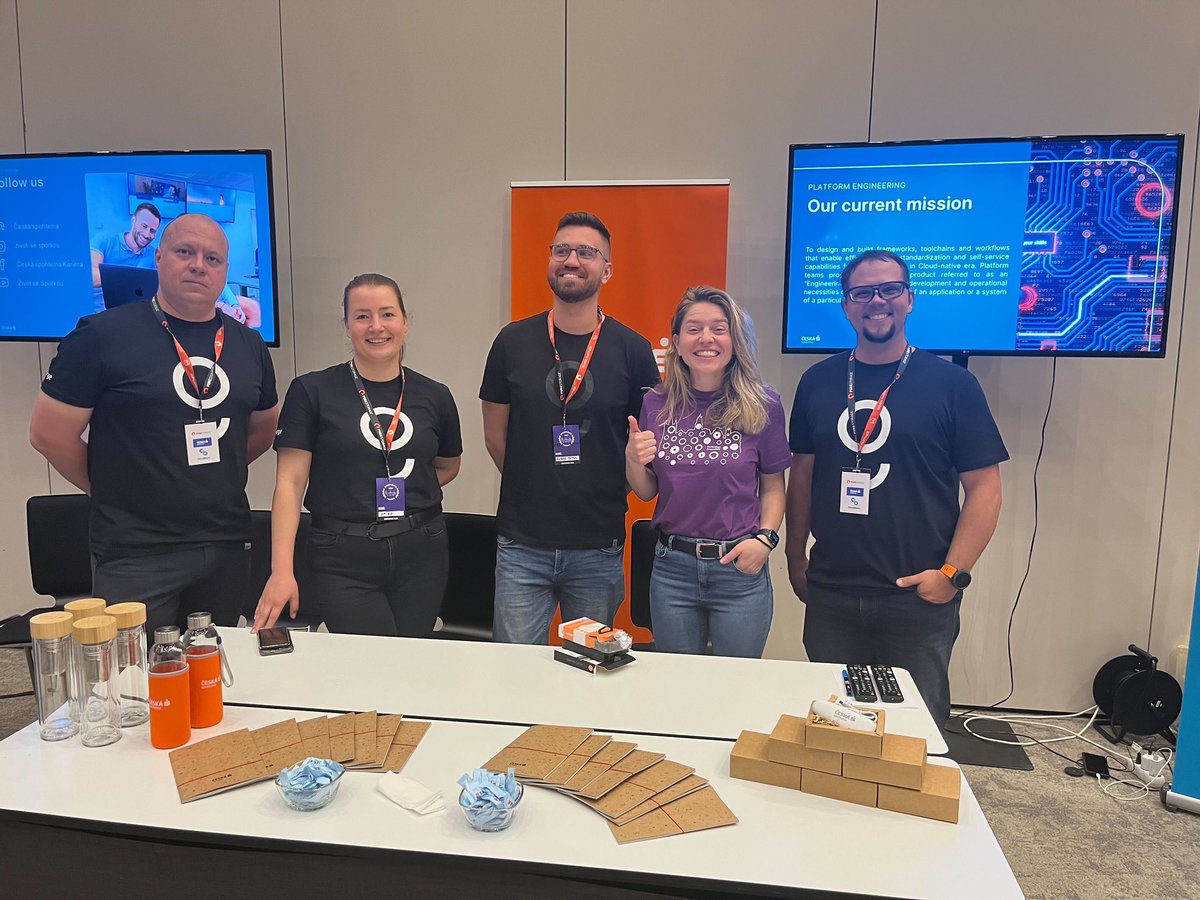 MewsRnD's tweet image. Our colleague, Karolina, is volunteering at the @DevOpsDaysPrg conference today. ✌️ Tech world is a small pond, we gotta help each other. 🤜🤛 And great to see our SRE Maksym learning a thing or two about #DevOps. 👨‍🎓