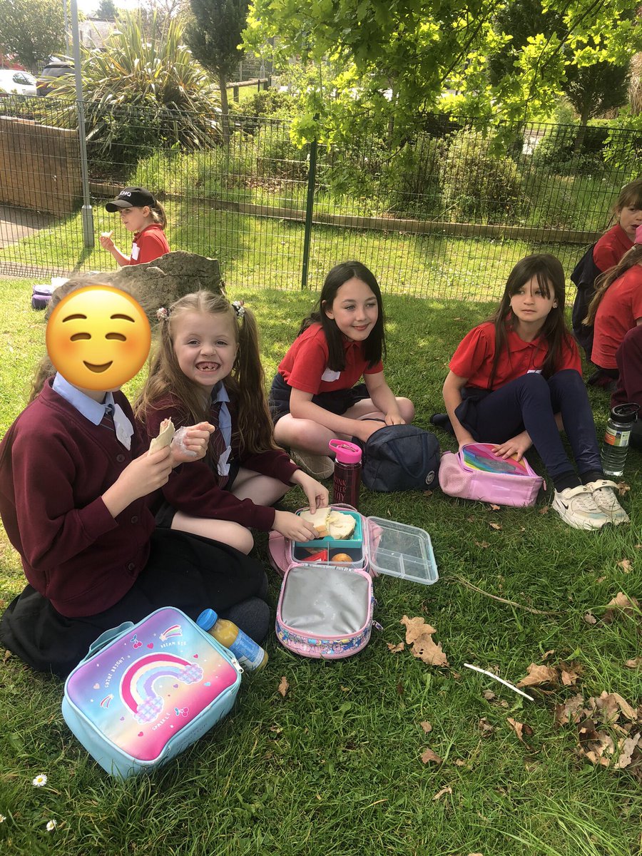 A lovely day making new friends with <a href="/CullingworthVPS/">Cullingworth Village Primary School</a> for our #linkingschools session. Learning about our environment and working as a team! <a href="/church_prim/">Academy St James</a> ☀️