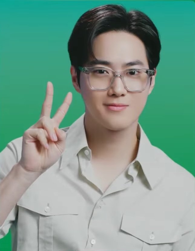 SUHOLOOK's tweet photo. https://t.co/kLYwMoJwus