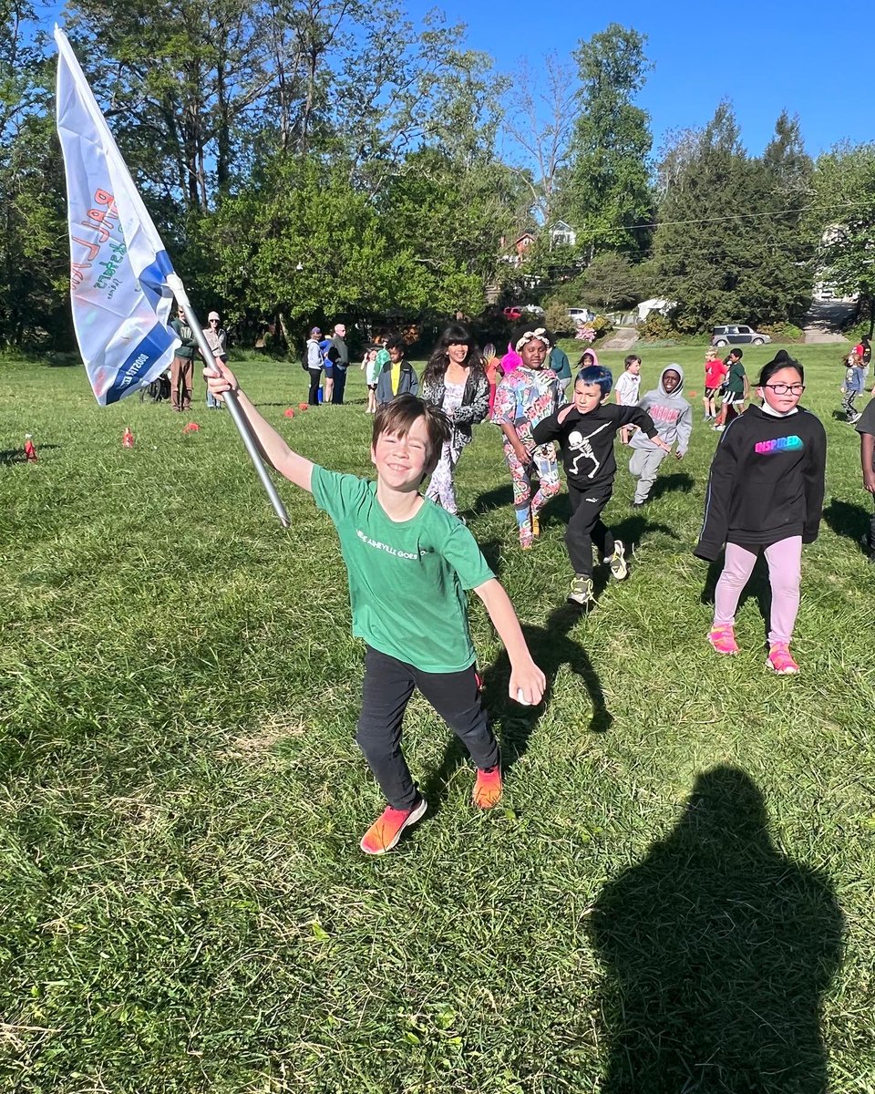 AVLCitySchools's tweet photo. Hall Fletcher Elementary's first Boosterthon was a huge success!
#theHFEdifference
#ACSCougarPride https://t.co/6cge0ZZVuP