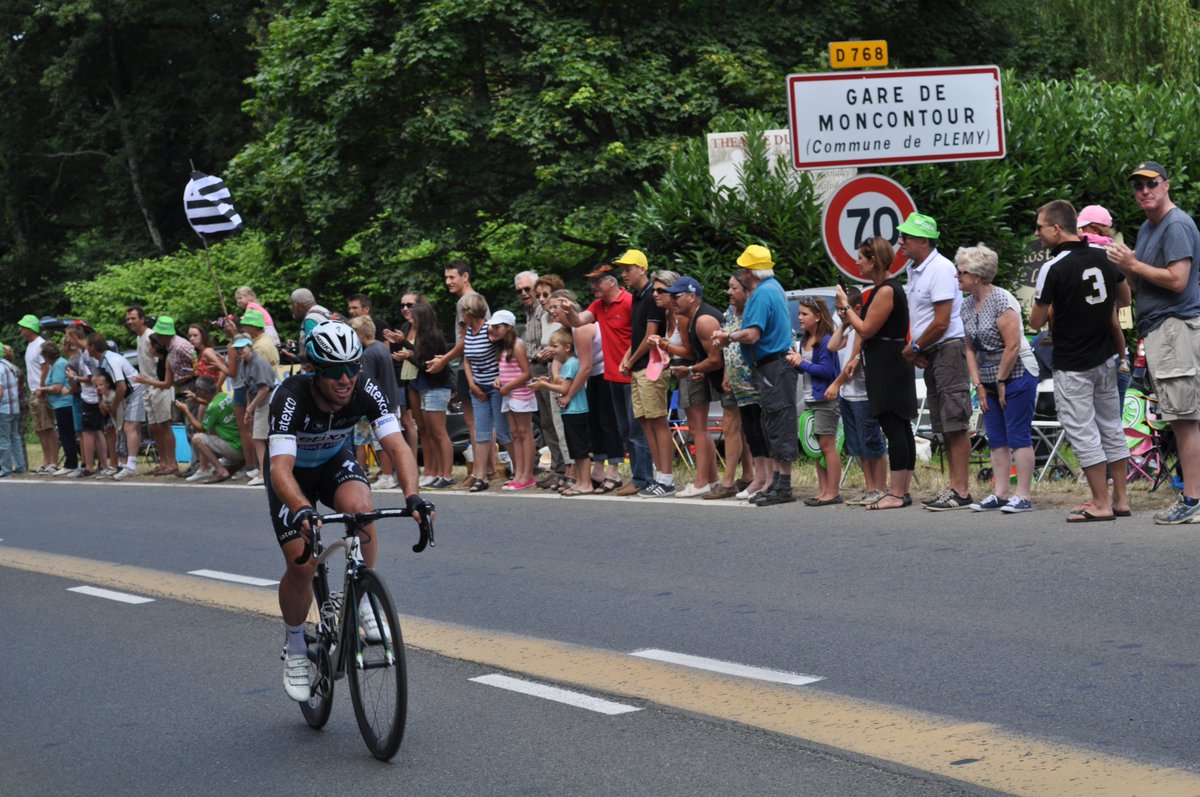 tpm7777's tweet photo. @BBCSport Cav at Le Tour 2015 - Legend https://t.co/ugFbOrrRhJ