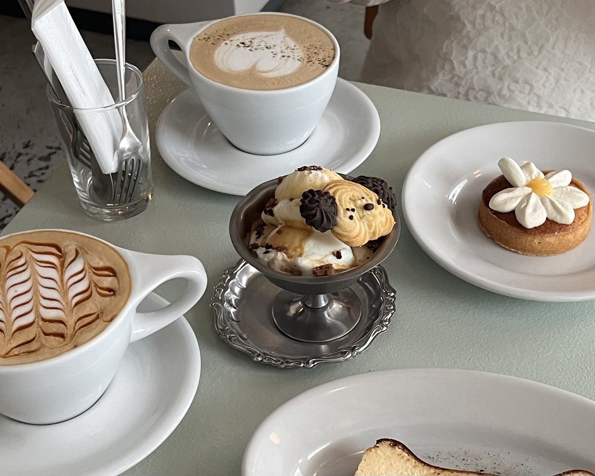 _latteeee_'s tweet photo. とっても可愛くて美味しい
目黒のカフェ♡
 #カフェ好きな���と繋がりたい  #日常垢 https://t.co/LuRhjgGTWb
