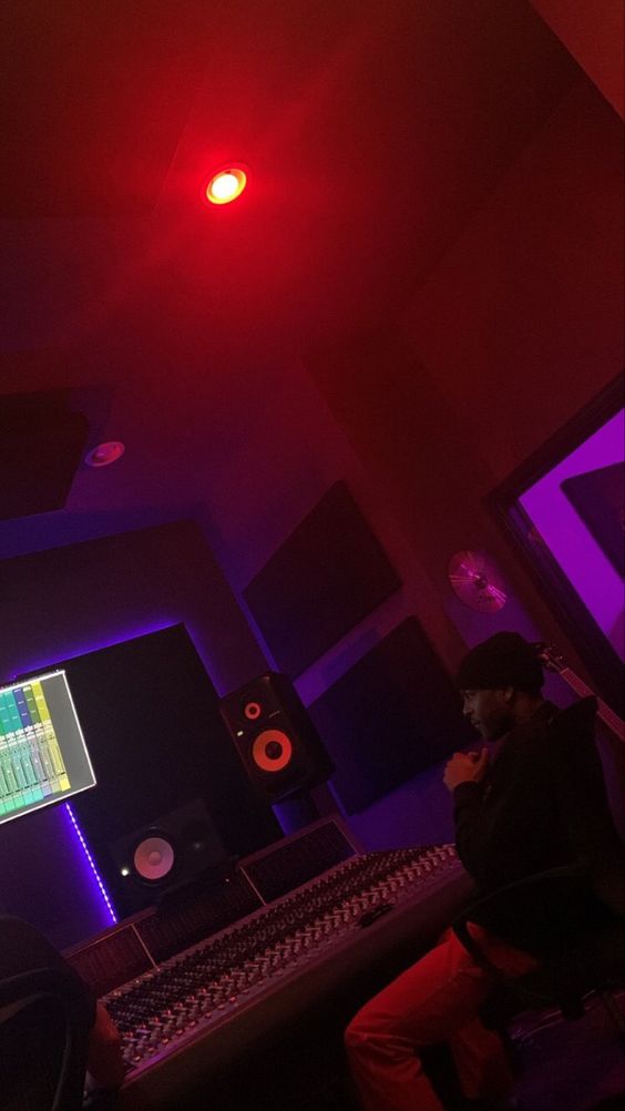 BigPaperInc's tweet photo. Behind the Scenes at Big Paper Inc Studios: Elevating Music Recording in Nairobi, Kenya
Big Paper Inc Studios, renowned as the best music recording studio in Kenya, stands tall as a testament to creativity, professionalism,
and cutting-edge technology.

https://t.co/wCtZe2r0vg https://t.co/6469zsUA70