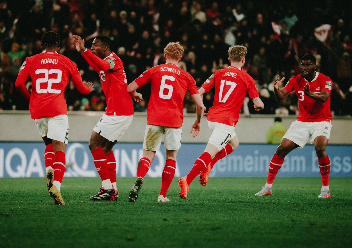 AustrianFblNews's tweet photo. 🚨🇦🇹 Legionäre im Überblick

#Bundesliga 

Christopher #Trimmel 🅰️ (Union)

Florian #Kainz 🅰️ (Köln)

Romano #Schmid ⚽️ (Bremen)

Kevin #Stöger 🅰️ (Bochum)

Konrad #Laimer ⚽️ (RBL)

#SerieA 

Marko #Arnautovic ⚽️ (Bologna)

Stefan #Posch ⚽️ (Bologna)

#Ligue1 

Muhammed #Cham 🅰️ https://t.co/AKSjVD7GiZ