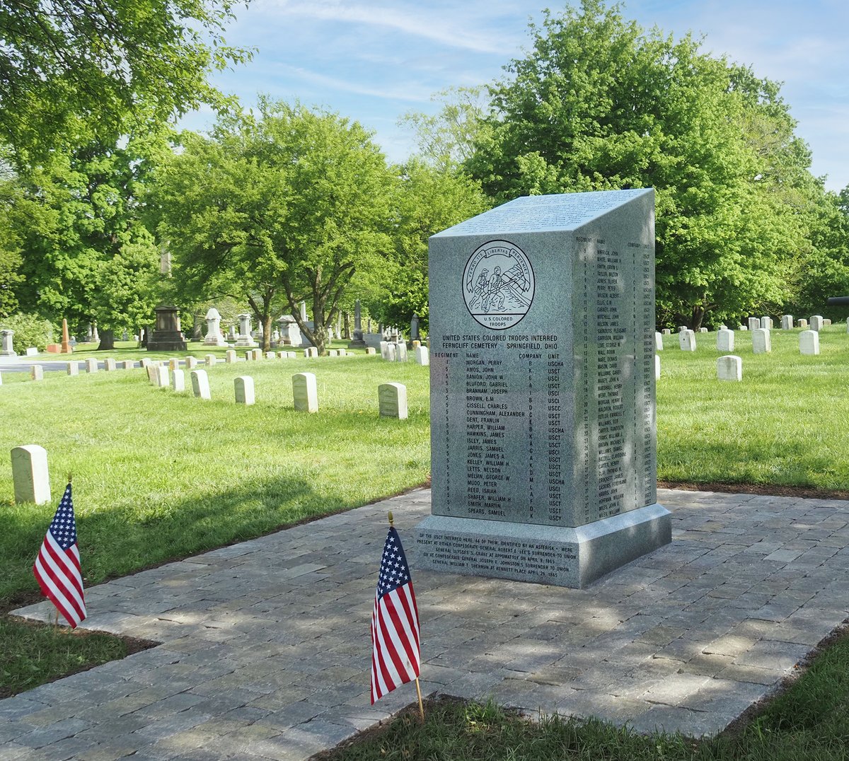 VueColumbus's tweet image. May 22, 1863: the War Department issued an order creating the Bureau of Colored Troops, which designated African American regiments as #UnitedStatesColoredTroops, or USCT. Ferncliff features a monument dedicated to the 139 USCT veterans buried therein.  loom.ly/kVOTwU8