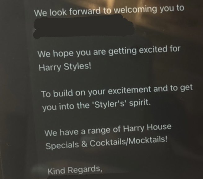 our hotel is so real for this 😭 <a href="/couffeine/">🐙petra</a> #LoveOnTourCoventry