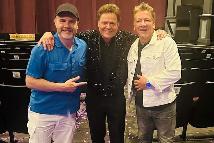 Garyismyhero's tweet image. #RossK #BarryM #DonnyO #LasVegas @GaryBarlow 

m.facebook.com/story.php?stor…