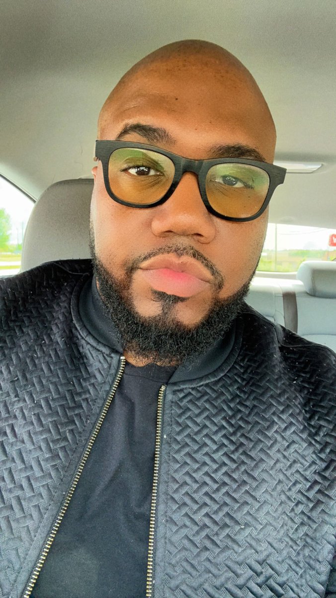 jwillmuziq83's tweet image. RT this pic with a selfie of you in the car ❤️💪🏾