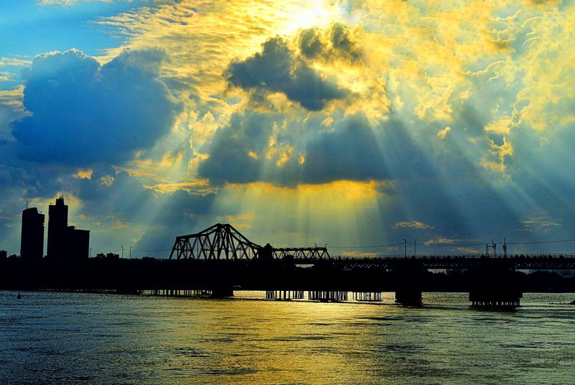 huunhanbtn's tweet image. Long Bien Bridge - a cultural and historical symbol of Hanoi
