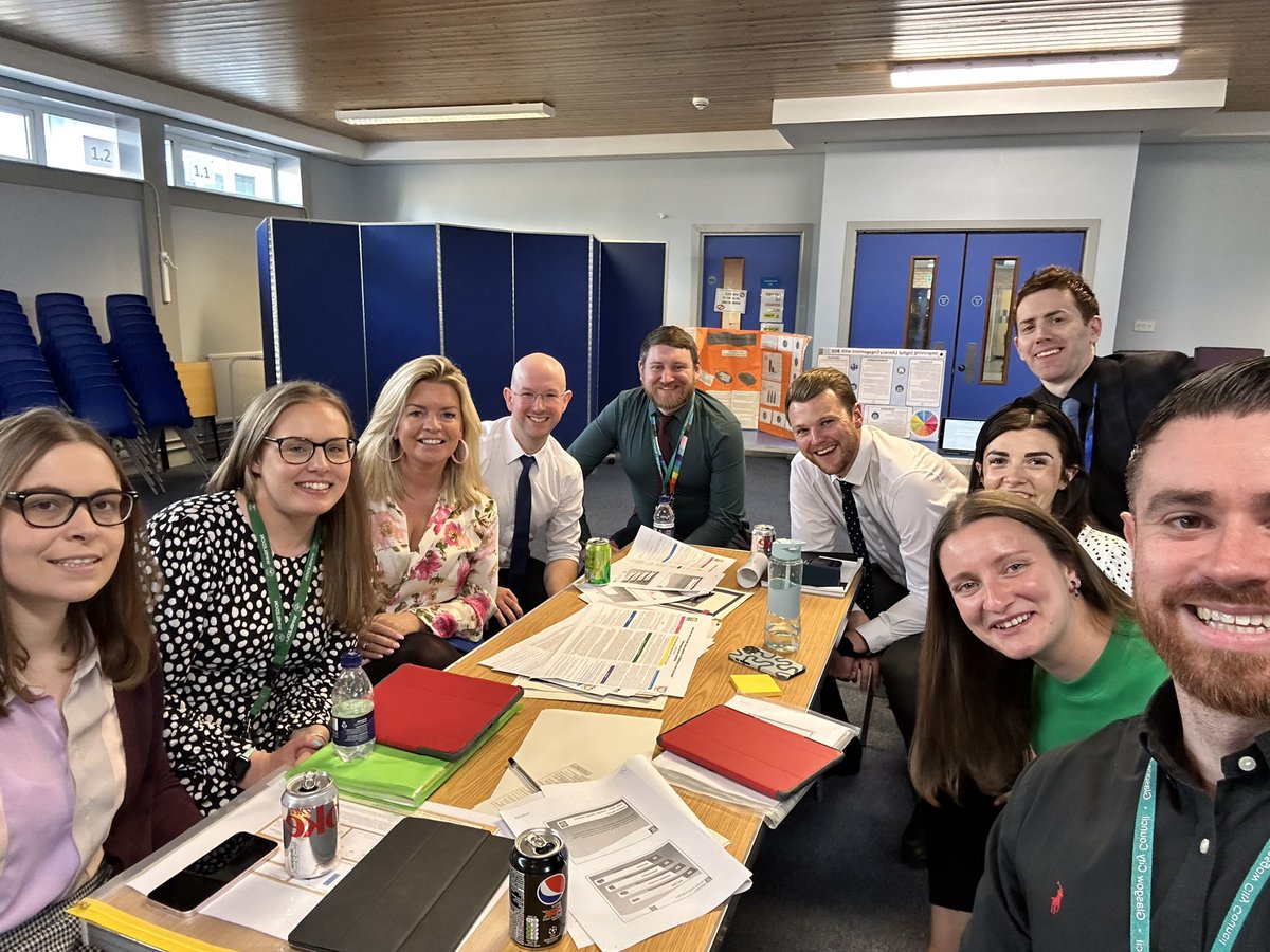 👏 Huge congratulations to our future middle leaders of Glasgow for doing their TAML presentations today🎉 Your hard work, dedication, and passion for education are paving the way for a brighter future. Keep inspiring and empowering young people every day! <a href="/EdISGlasgow/">EdIS Glasgow</a>