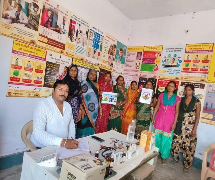 Family planning plays a crucial role in empowering women & promoting their overall well-being.

Here are some glimpses of Khushaal Parivar Diwas celebration @AyushmanHWCs of Uttar Pradesh. 
#HealthForAll 

@nhm_up @MoHFW_INDIA @DevenKhandait @Sen2Partha @Sat_21298 @JhpiegoIndia