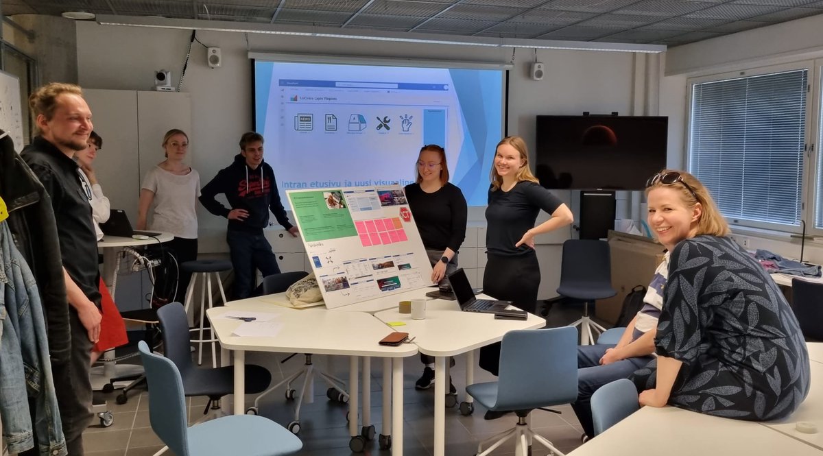 ManuPajuluoma's tweet photo. #LUC #Tietohallinto ja #ITpalvelut #PaMu-kurssilla opiskelijoiden kanssa. Tuloksena erinomaisia havaintoja sekÀ kehittÀmisehdotuksia, joista ensimmÀiset on tuotannossa ja osa suunnitelmissa. TÀnÀÀn tuumattiin asiaa viestinnÀn kanssa. :) #CX #LUCPalvelut #LUCIT #Ulapland #LapinAMK https://t.co/eKOC9aglZZ