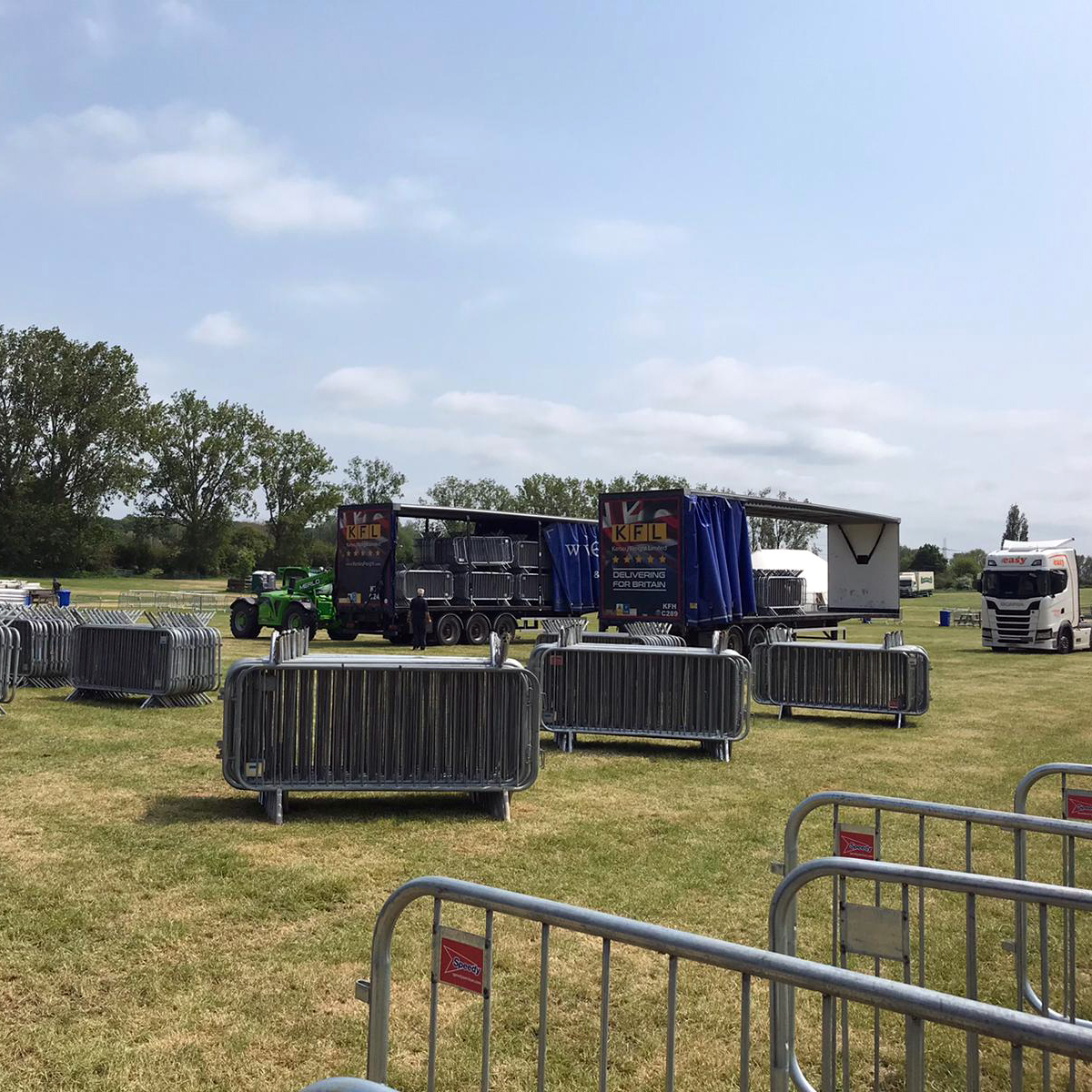 hadleighshow's tweet photo. @KerseyFreight nailing the break down as always #hadleighshow 👊 https://t.co/Y9g6rcTKbr