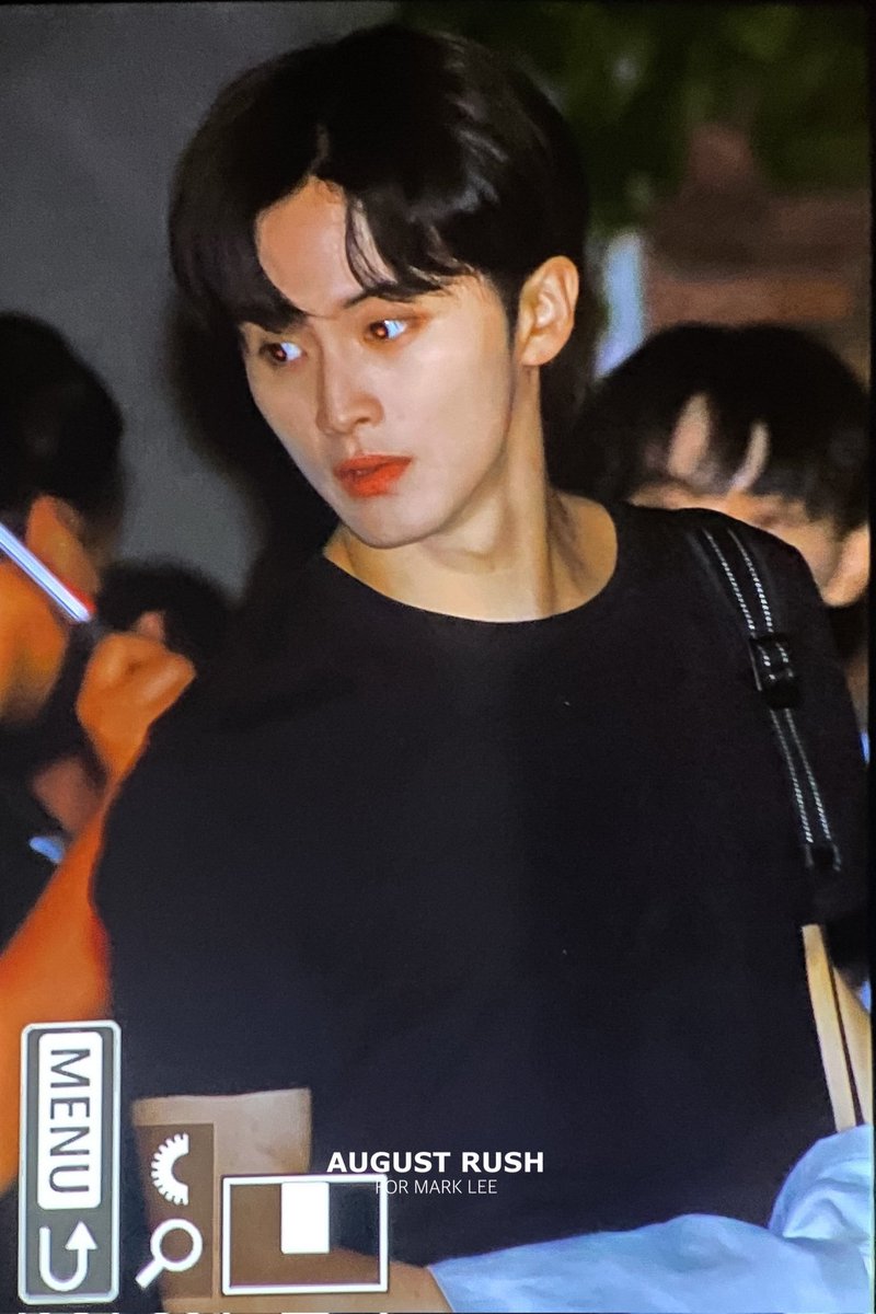 cry4lmk's tweet image. are you insane