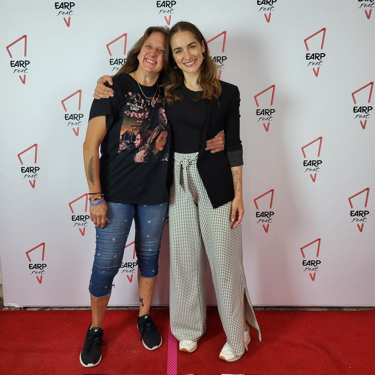 This one is special! Have a wonderful day, Earpers! New week, new success! ✨️ 💪 ❤️ 
#MelCrushMonday 
#WynonnaEarp #BringWynonnaHome