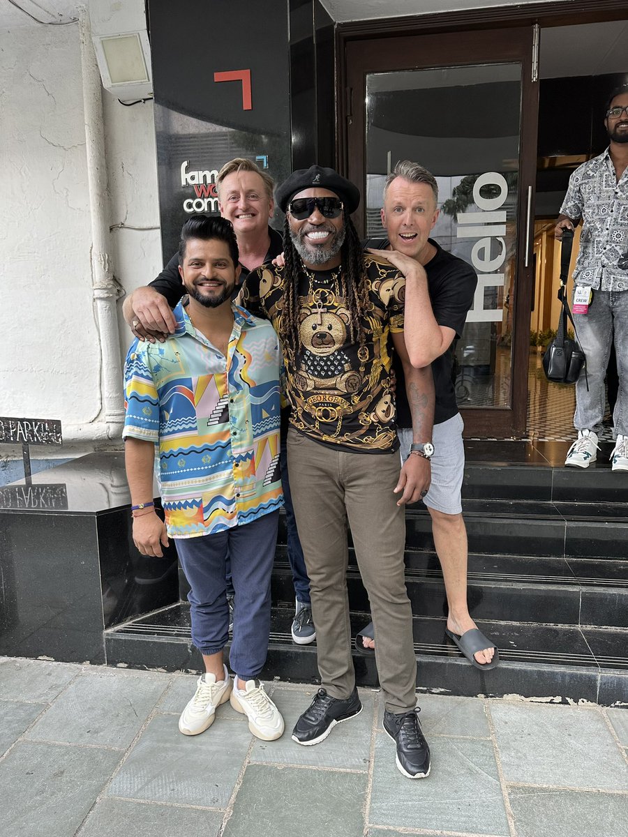 Looking forward for the playoffs, always a great time with the legends ✌️ @henrygayle @scottbstyris @Swannyg66 @JioCinema #IPL2023