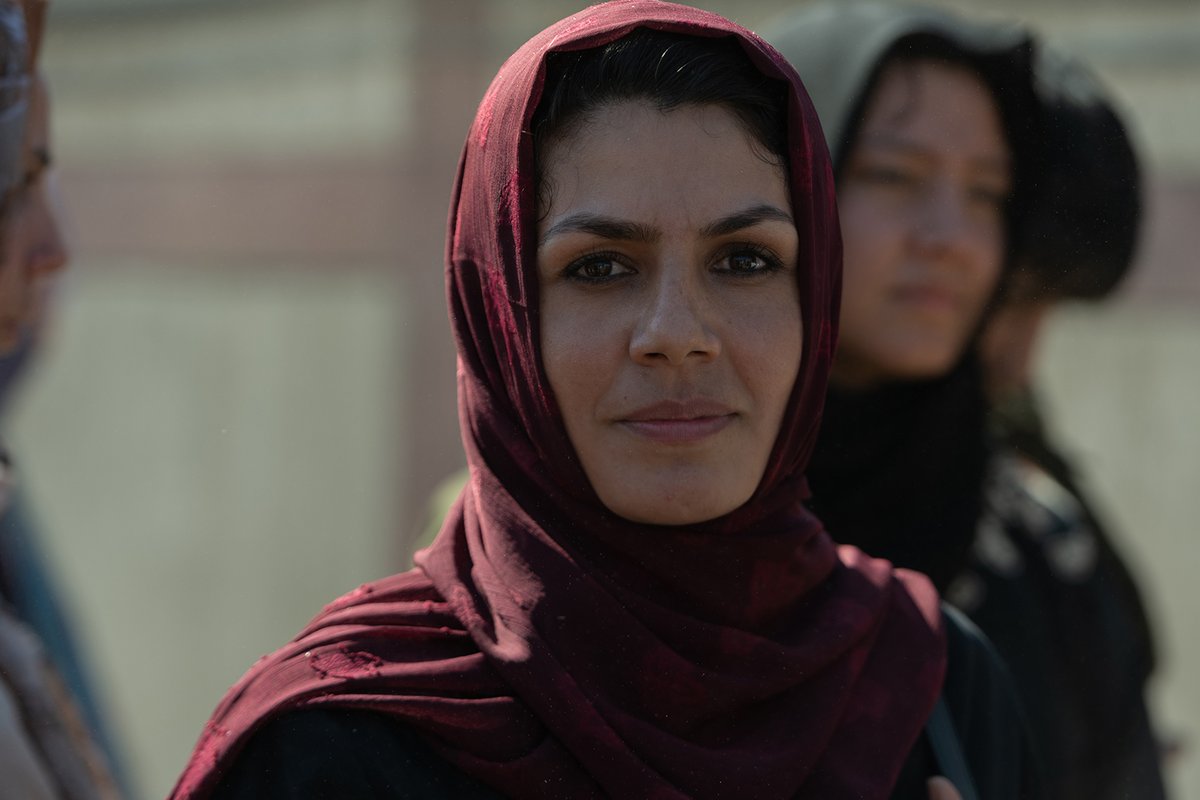 Ser mujer. Boxeadora. En Afganistán.

Una combinación difícil.

Esta es la historia de Shabnam Rahimi, la boxeadora afgana que, 7 años después de conseguir asilo en España, debuta como actriz en #LaUnidadKabul.