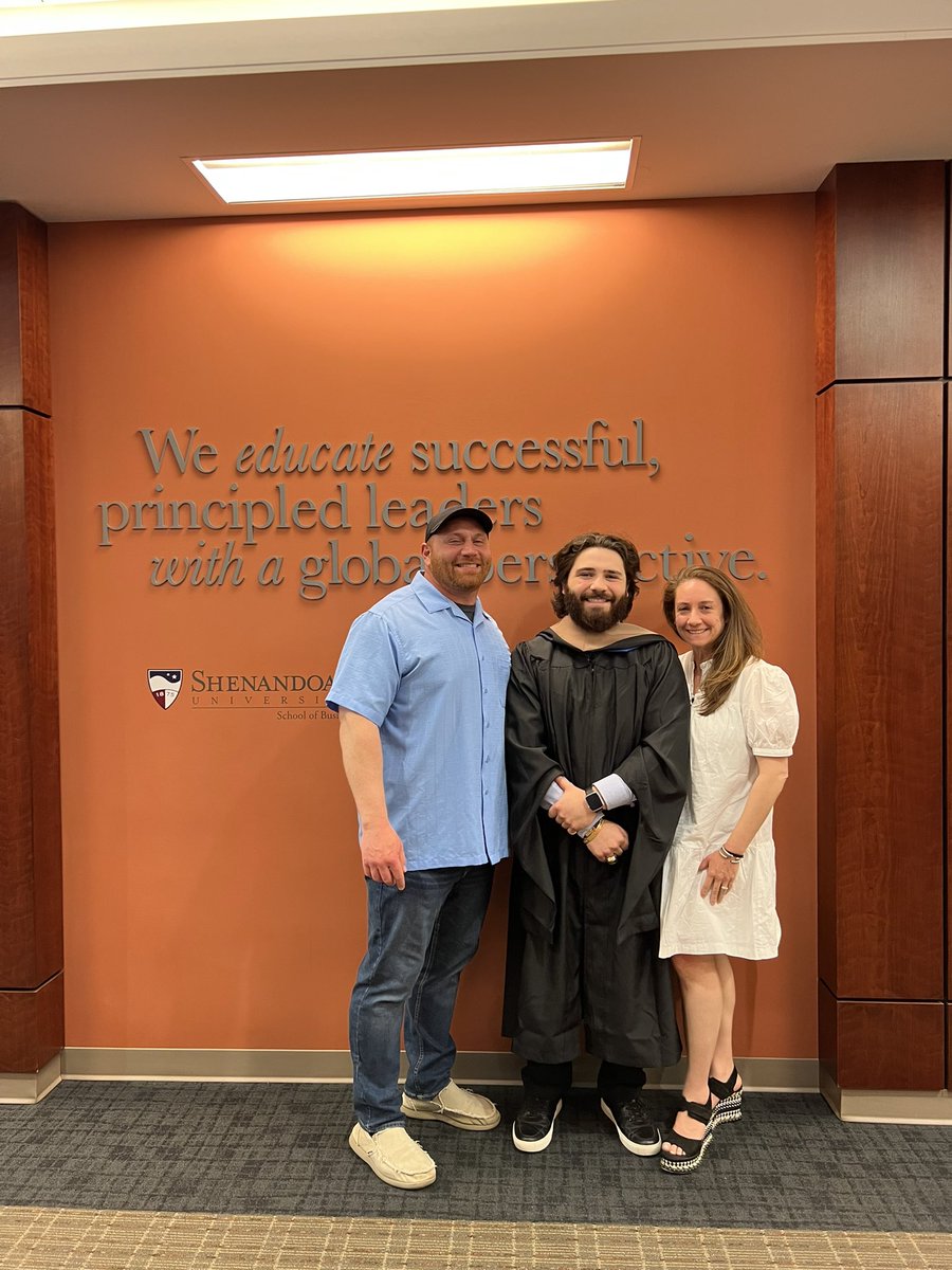 CoachImp's tweet photo. This weekend was one of my happiest moments in my life! My boy @JoeyImp Graduated with a MASTERS in Business:) I am so proud of his hard work determination and FOCUSE!
There is no limit to what you can accomplish! Can’t wait to see what the next chapter in life has in store for U https://t.co/OghB8IWMEH