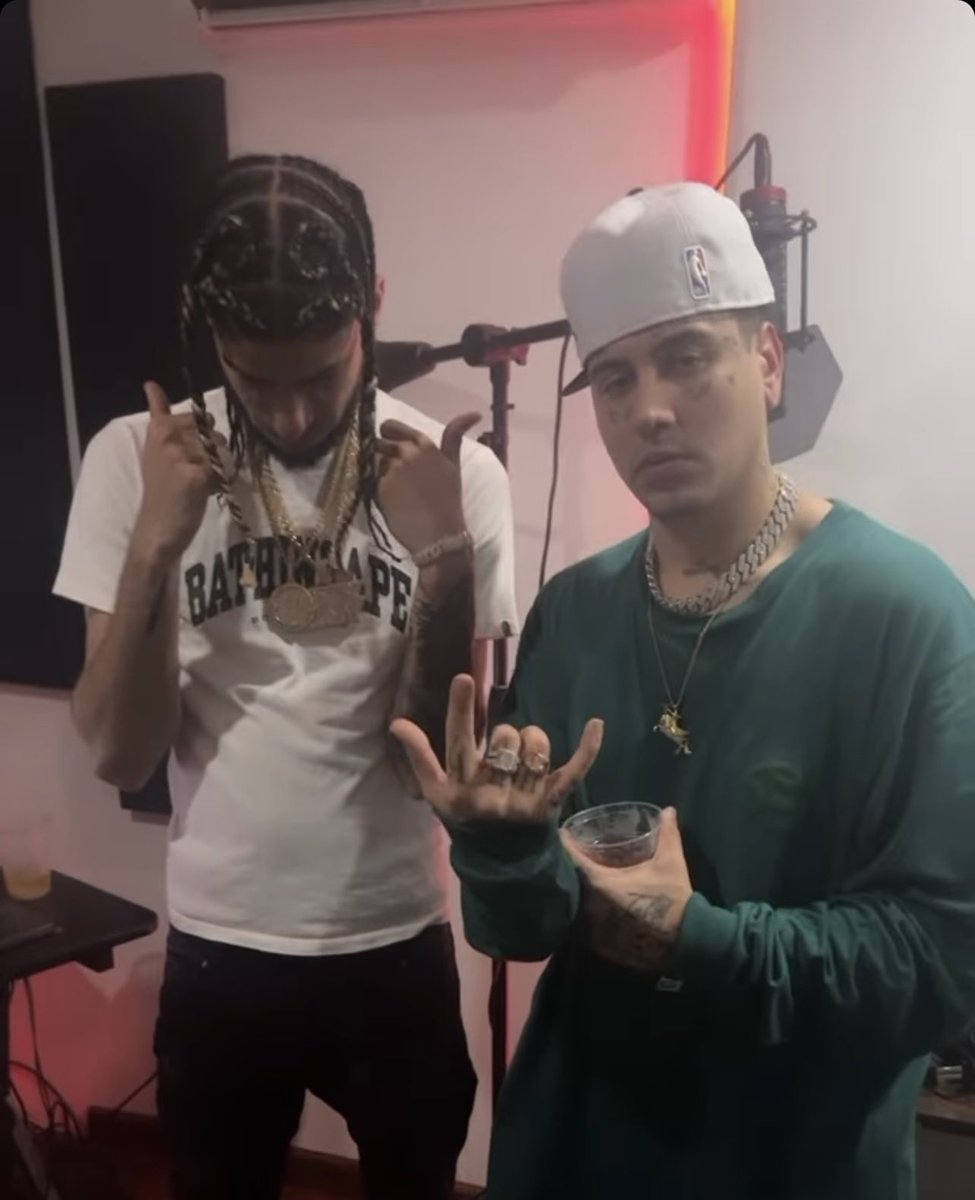 Duki junto a YOVNGCHIMI en el estudio 🇵🇷🇦🇷
