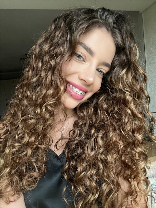 Which is better with straight or curly hair? https://t.co/qpOBOsFqOv<a href="/tag/%D1%83%D0%BA%D1%80%D0%B0%D0%B8%D0%BD%D0%B0"class="tags"><span>#украина</span></a>