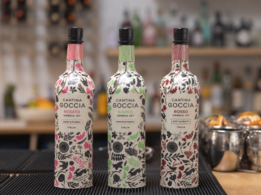 xxx Nachhaltig genießen: Der erste Wein in Papierflaschen yumda.de/news/1180515/x… 
 xxx Bei den PAC Global Awards für innovative Verpackungen in New York wurden sie 2023 bereits ausgezeichnet, jetzt füllen die ersten Papierflaschen mit italienischem Wein die Regale in Deutschla…