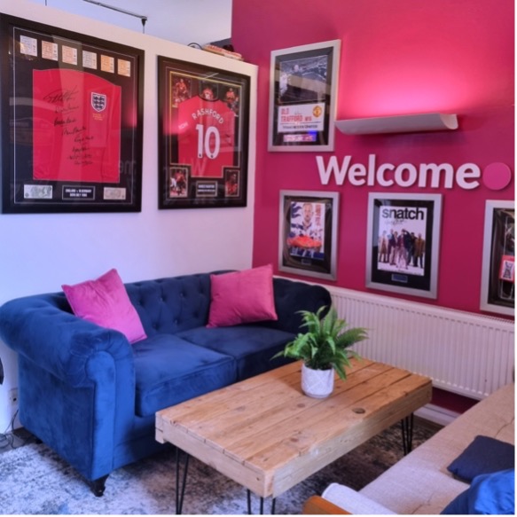 🔵 Everyday, we like our team at Boardrm to feel inspired. So we take pride in making them feel welcome, we believe environment plays a key part in motivation and work ethic! 
 
⭐ Our link in bio will take you to some exciting podcasts and interesting articles!