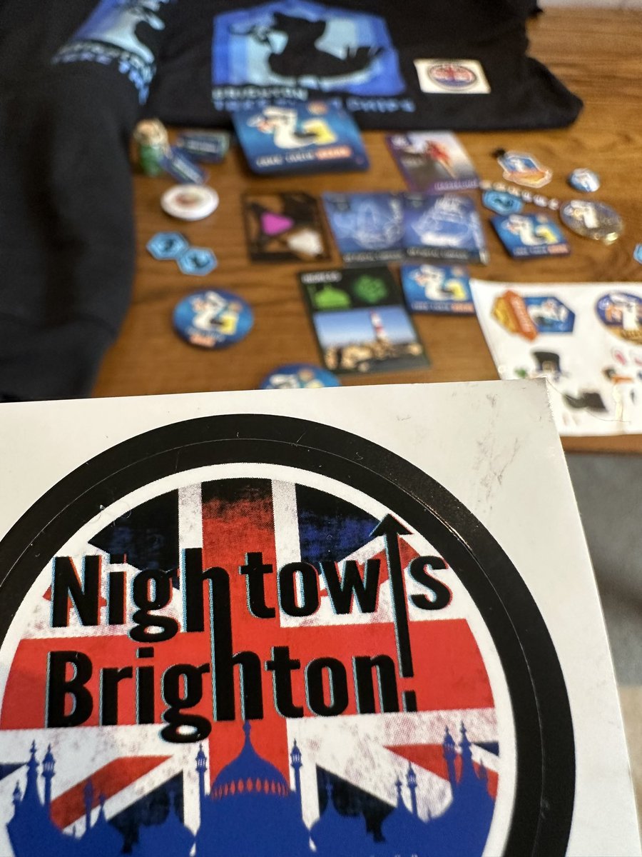mr_micromero's tweet photo. Nice swag haul from the #IngressEcho  XM Anomaly, but the best part was joining the Nightowls squad and battling on the streets! So good to meet over a dozen wonderful people all at once and then play hard together all day - that’s why #ingress is so special to me! https://t.co/njkvCGqGGP