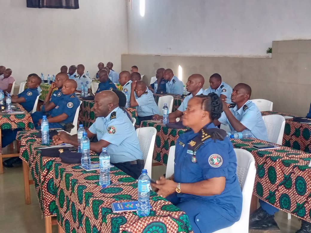 CDesarmement's tweet photo. Les participants de cet atelier provenaient  des Commissariats Régionaux, les Commissariats Provinciaux, les Unités Spécialisées et l'Administration Centrale. https://t.co/st0Kz76hX0