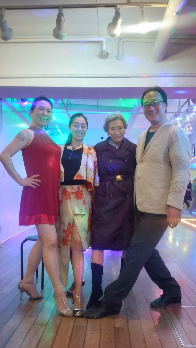 tangokaz's tweet photo. 好きな曲で踊って飲める幸せよ✨🥂
皆さんありがとうございました✨

#CruceroMilonga #NuevoTango #ElectroTango
#お酒好きな人と繋がりたい #音楽好きな人と繋がりたい #アルゼンチンタンゴ #tango #jazz好きな人と繋がりたい #ワイン好き #tangoargentino #milonga https://t.co/gMju292lhB