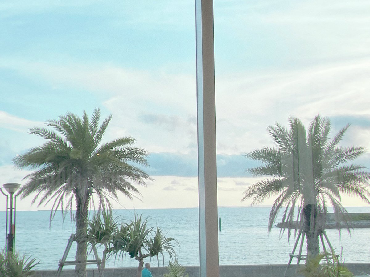 ___catim's tweet photo. めんそ〜れめんそ〜れ🌺🌴
砂浜に刻んできた🏝笑
たくさん素敵な思い出ありがとうございました︎☺︎ 
#ふろばとめんそ〜れ 
#FlowBack https://t.co/NaziN3QDeI