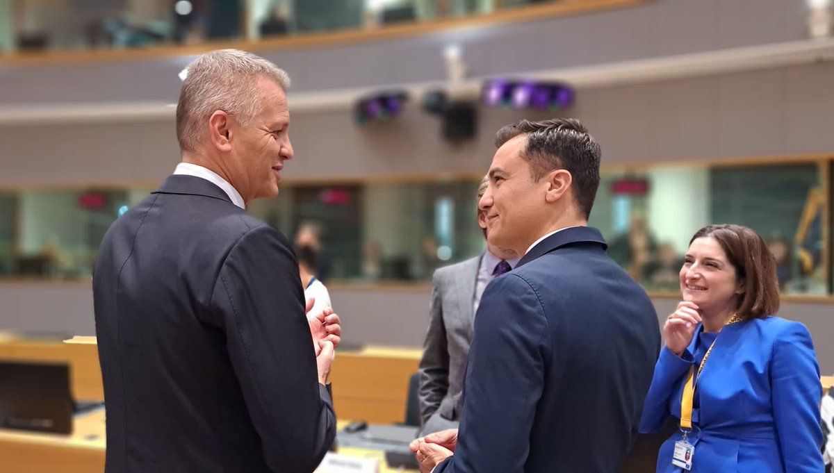 CroatiaInEU's tweet photo. State Secretary @HrvojeBujanovic at today’s #COMPET in Brussels.  

EU ministers responsible for internal market and industry are meeting to discuss: 

➡️ ecodesign requirements for sustainable products 
➡️ long-term competitiveness 
➡️ supply of critical raw materials https://t.co/44h4TrD9Ab